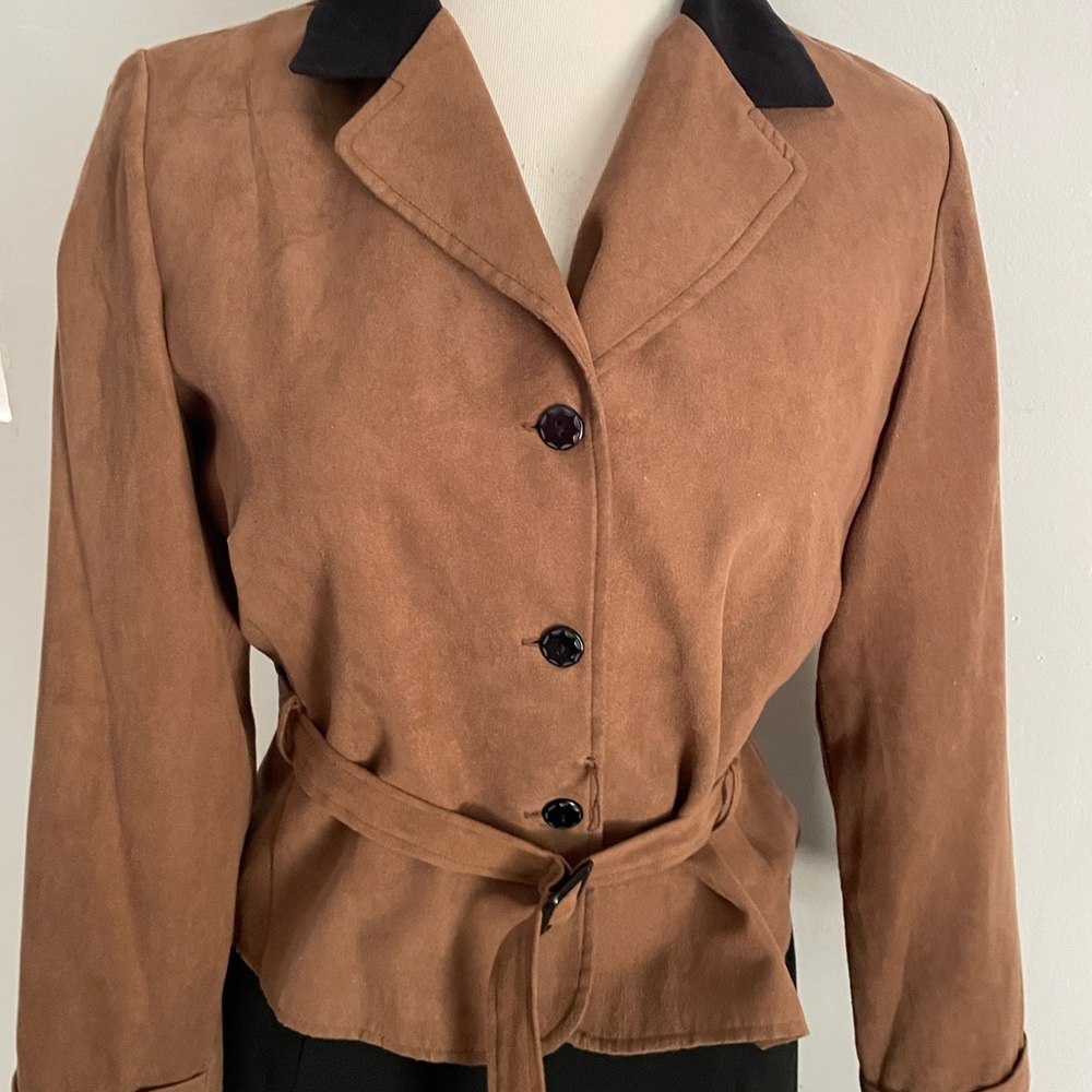 Studio I Brown and Black Blazer with Tailored Fit
